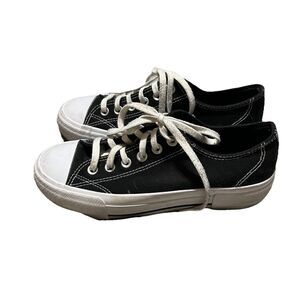 No Boundaries Low Top Lace Up Platform Black Sneakers Womens Size 8 Canvas Shoes